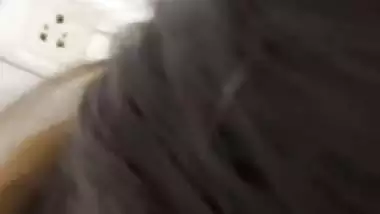 Indian Instagram influencer sowing big boobs MMS