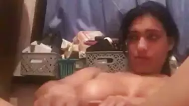 Nude MMS of a horny girl fucking her pussy with a dildo