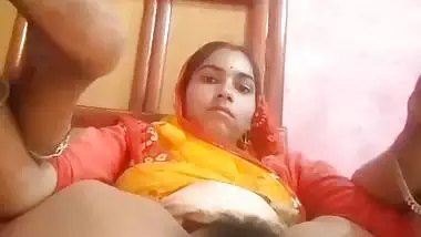 Marathi bhabhi pussy with dense hair like forest
