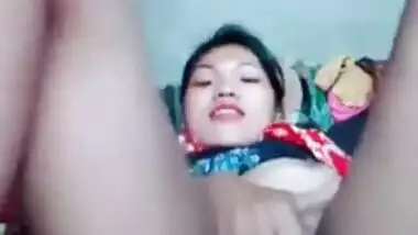 Tribal Indian Girl Showing Pussy