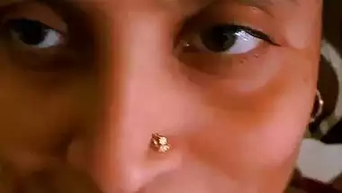 Gujju wife blowjob to house owner and naked boobs show