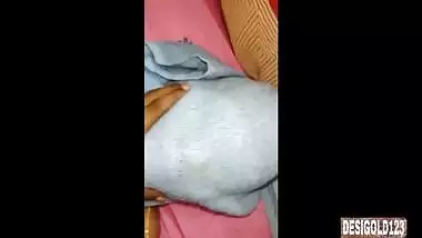 Chodte chodte Meri maa ki gand fat gyi